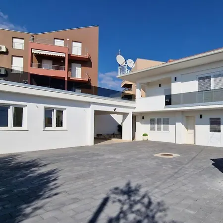 Apartmani- Lastro Traù Esterno foto