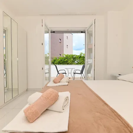 Apartmani- Lastro Traù Esterno foto
