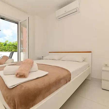 Apartmani- Lastro Traù Esterno foto