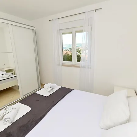 Apartmani- Lastro Traù Esterno foto