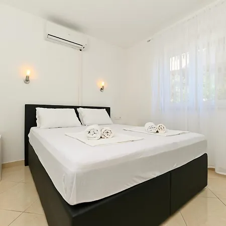 Apartmani- Lastro Traù Esterno foto