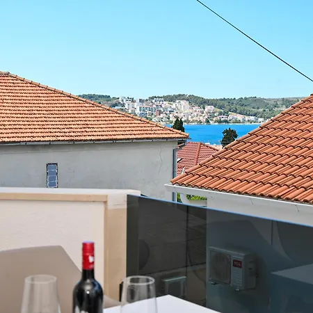 Apartmani- Lastro Traù Esterno foto