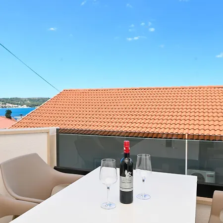 Apartmani- Lastro Traù Esterno foto