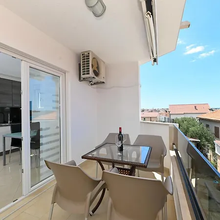 Apartmani- Lastro Traù Esterno foto