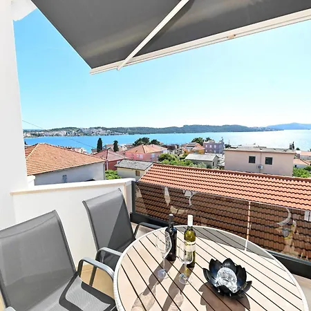 Apartmani- Lastro Traù Esterno foto