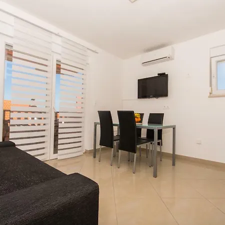Apartmani- Lastro Traù Esterno foto