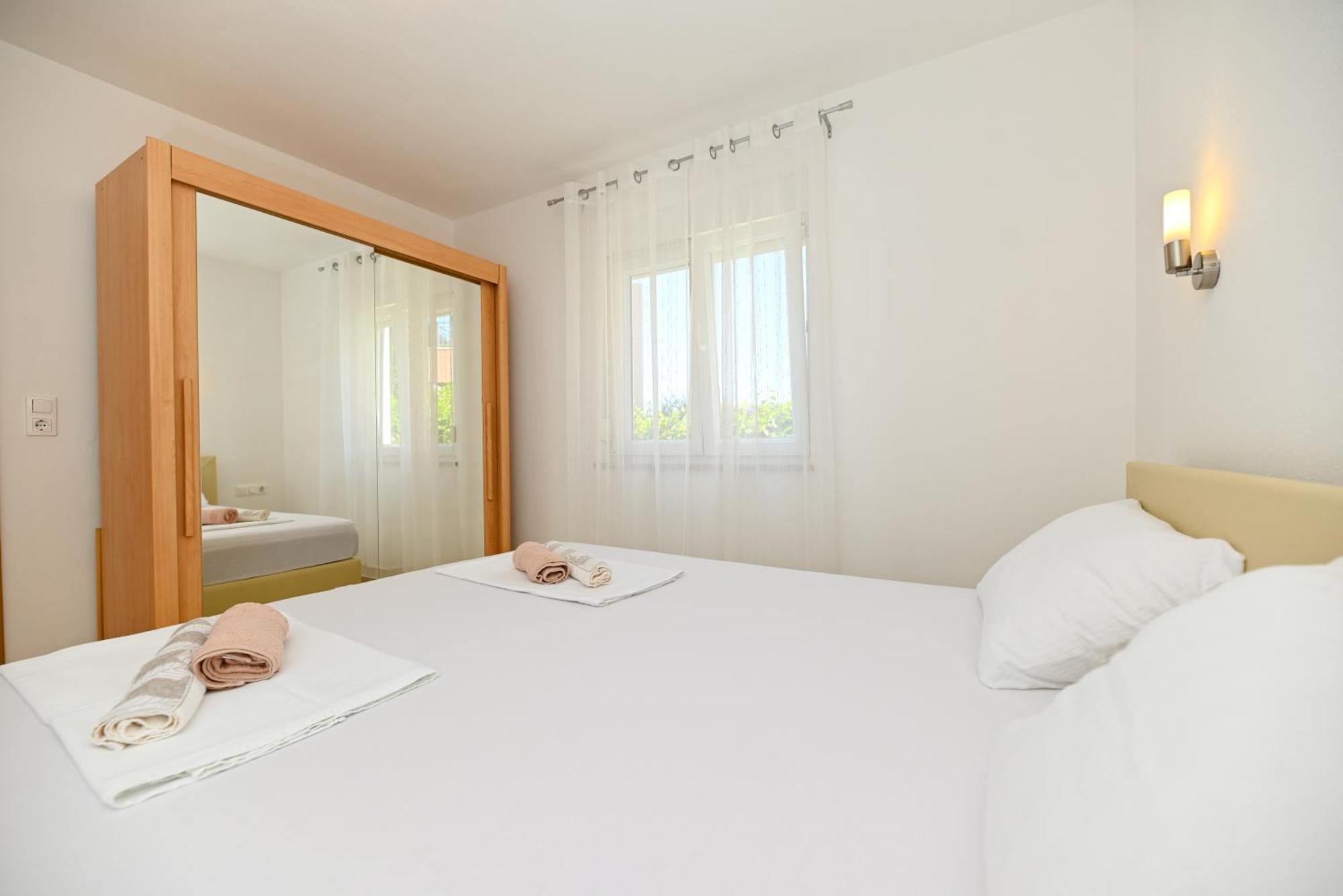 Apartment Apartmani- Lastro Trogir