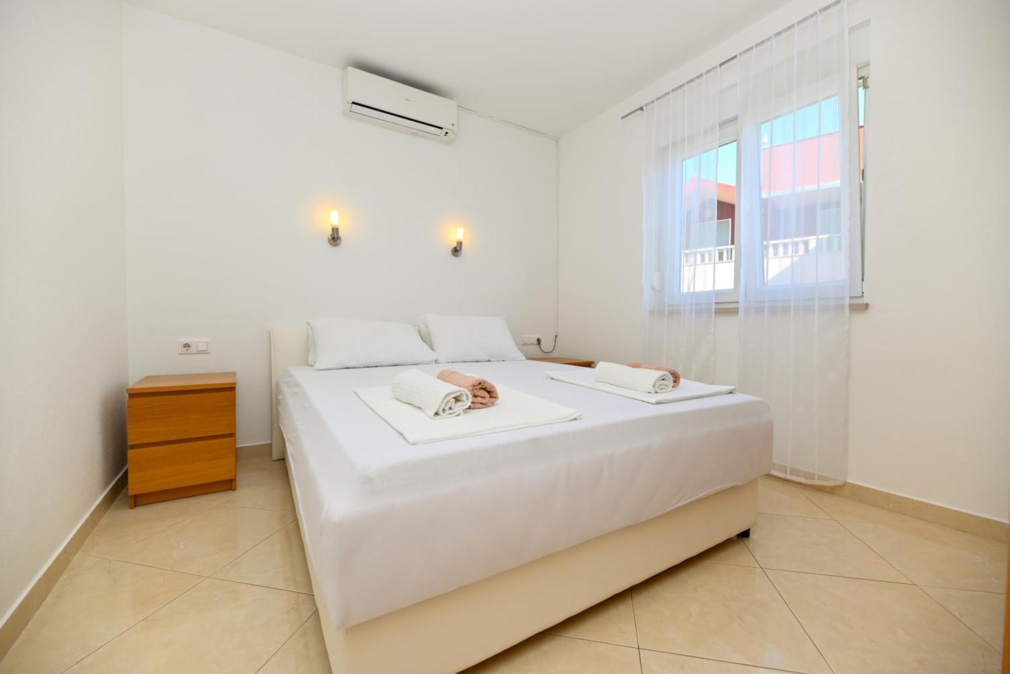 Apartmani- Lastro *