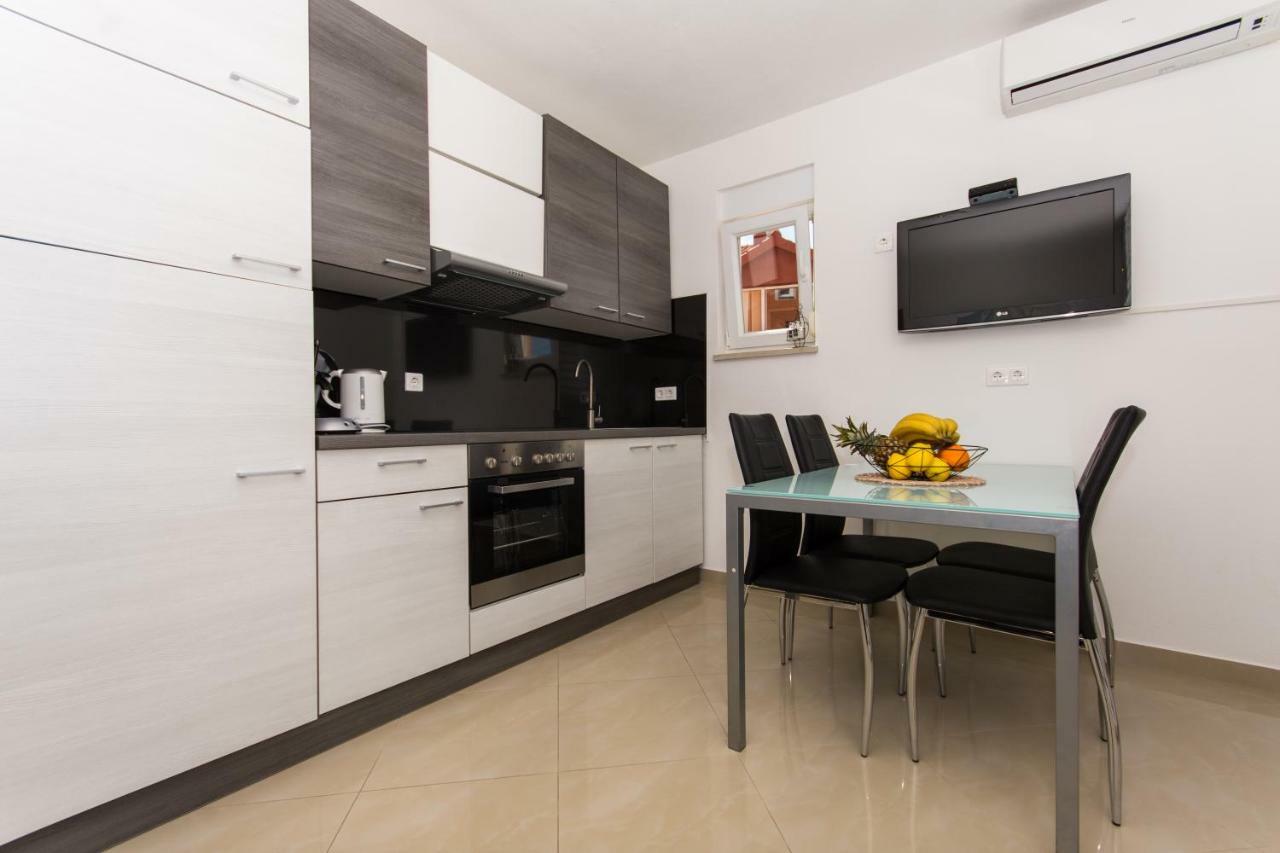 Apartment Apartmani- Lastro Trogir